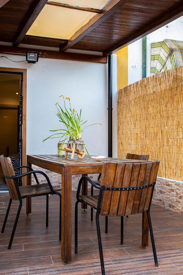 Suite Black And Wite Pisa Exterior foto