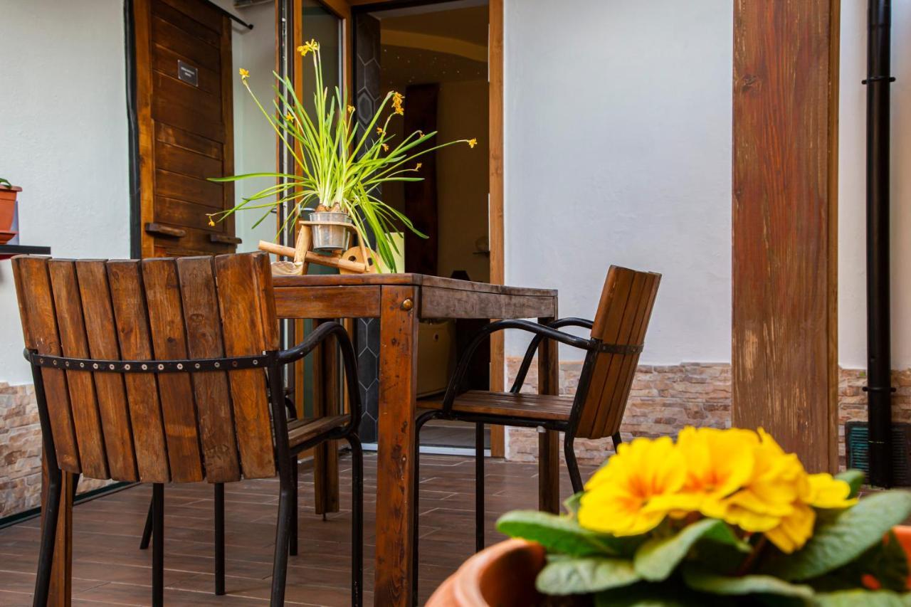 Suite Black And Wite Pisa Exterior foto
