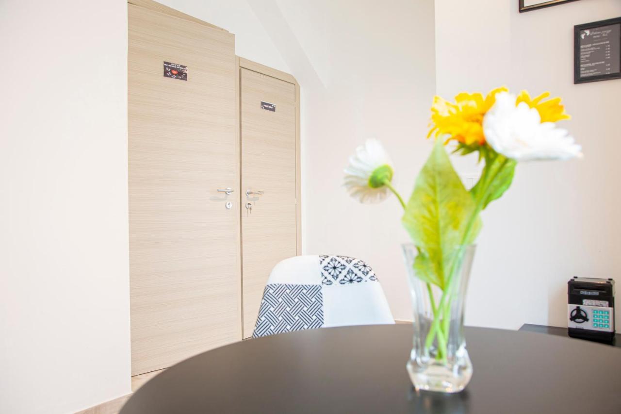 Suite Black And Wite Pisa Exterior foto