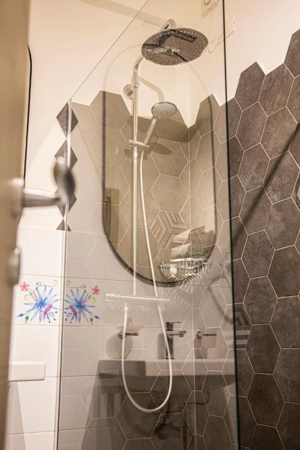 Suite Black And Wite Pisa Exterior foto
